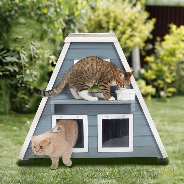 PETSFIT Weatherproof Outdoor Cat House – A spacious and secure shelter with a waterproof roof, insulated design, and escape door to keep your cats safe and comfortable.